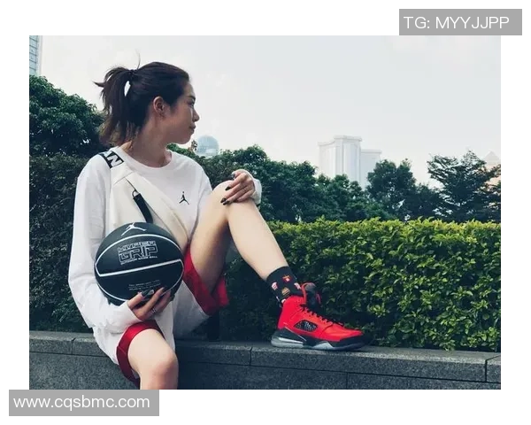 从球场到街头看足球巨星如何用穿衣风格引领时尚新潮流